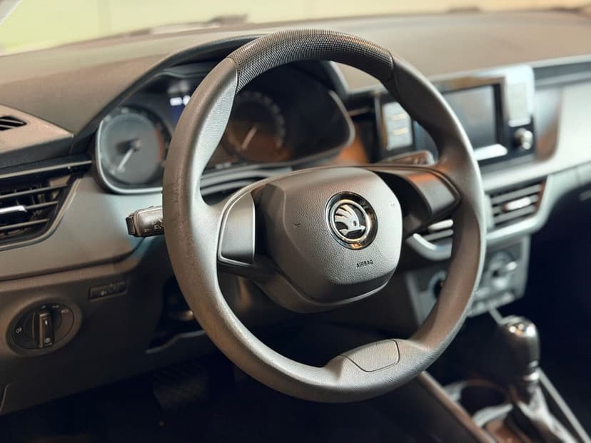 Автомобиль