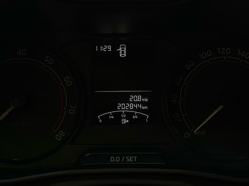 Автомобиль