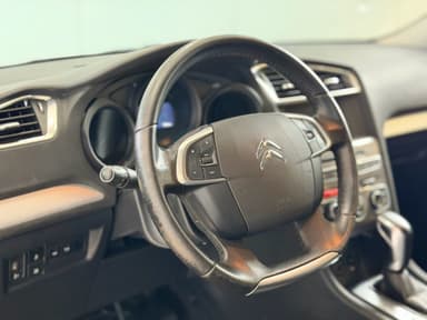 Автомобиль