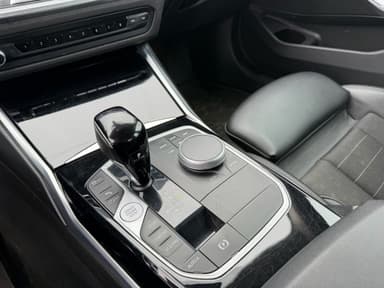 Автомобиль