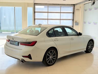 Автомобиль