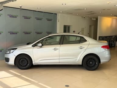 Автомобиль