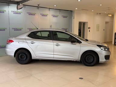 Автомобиль