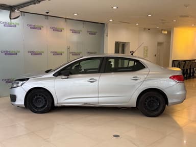 Автомобиль