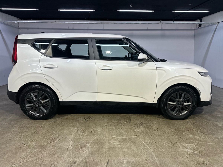 Kia Soul, III, Белый, 2021, 1500000