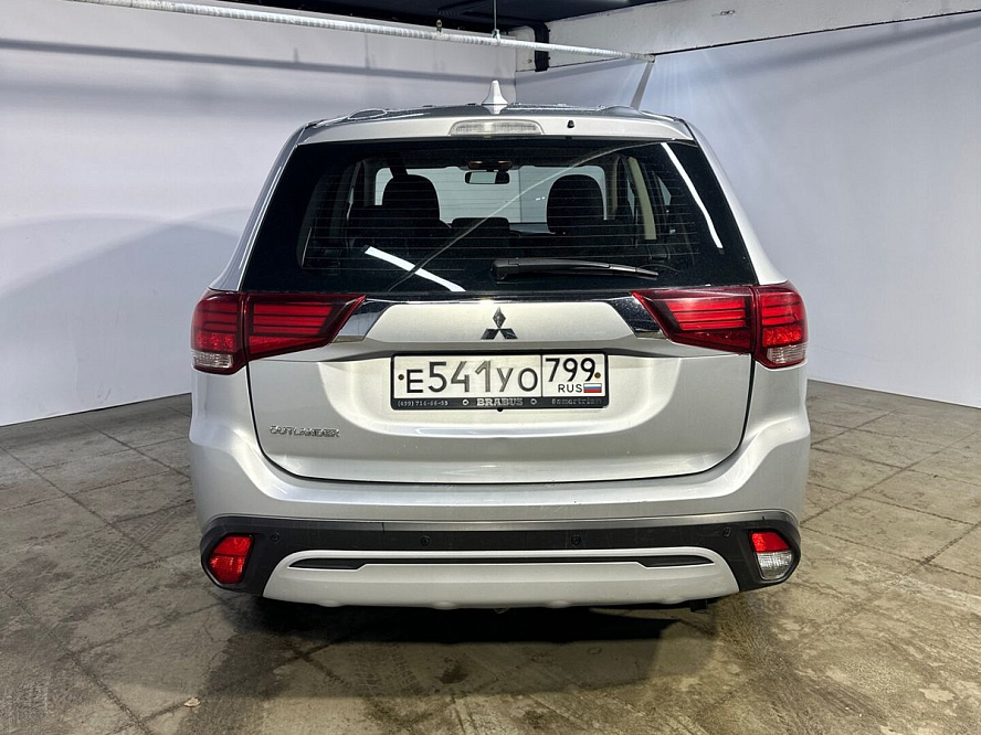 Mitsubishi Outlander, III Рестайлинг 3, Серый, 2021, 1850000