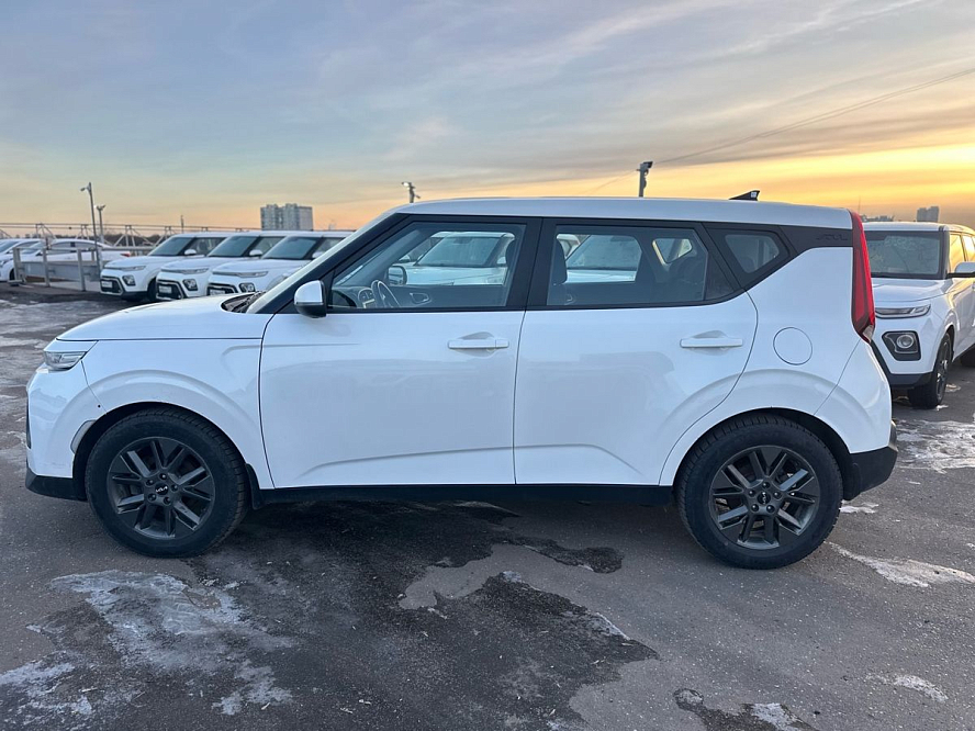 Kia Soul, III, Белый, 2021, 1550000